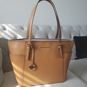New Mk jetset tote